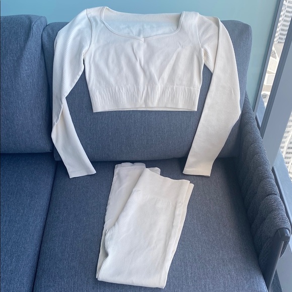 Cream Ribbed Two-Piece Set - Picture 3 of 3